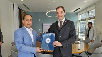 Consulado RD en Miami y Broward International University suscriben convenio educativo