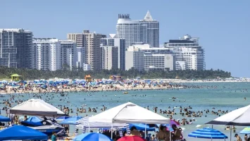Nueva York Bajo Alerta Roja: Ola de Calor Extremo Amenaza a la Diáspora Dominicana y Activa Plan de Emergencia