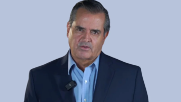 Denuncian a periodista colombiano Rafael Poveda por presunto abuso sexual, quien asegura se defenderá