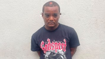 PN arresta hombre que hirió a expareja con arma blanca en Los Guaricanos