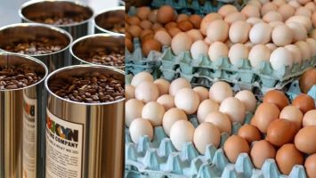 FDA retira mercado NY café por posible botulismo y en territorio USA 1.6 millones de huevos por Salmonella