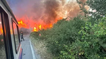 Incendios arrasan Sicilia y fuerzan evacuaciones masivas