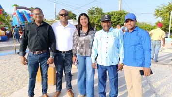 Alcaldía de Neiba inaugura el remozado parque del Barrio José Francisco Peña Gómez