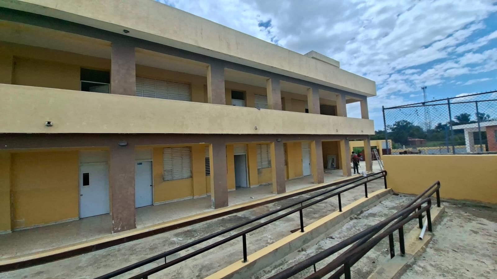 Infraestructura Escolar prevé entregar en agosto liceo de Guayajayuco tras más de 12 años de espera (2)
