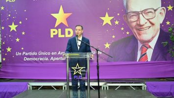 Johnny Pujols reivindica legado de Juan Bosch y afirma que “un militante que no piensa no puede dirigir”