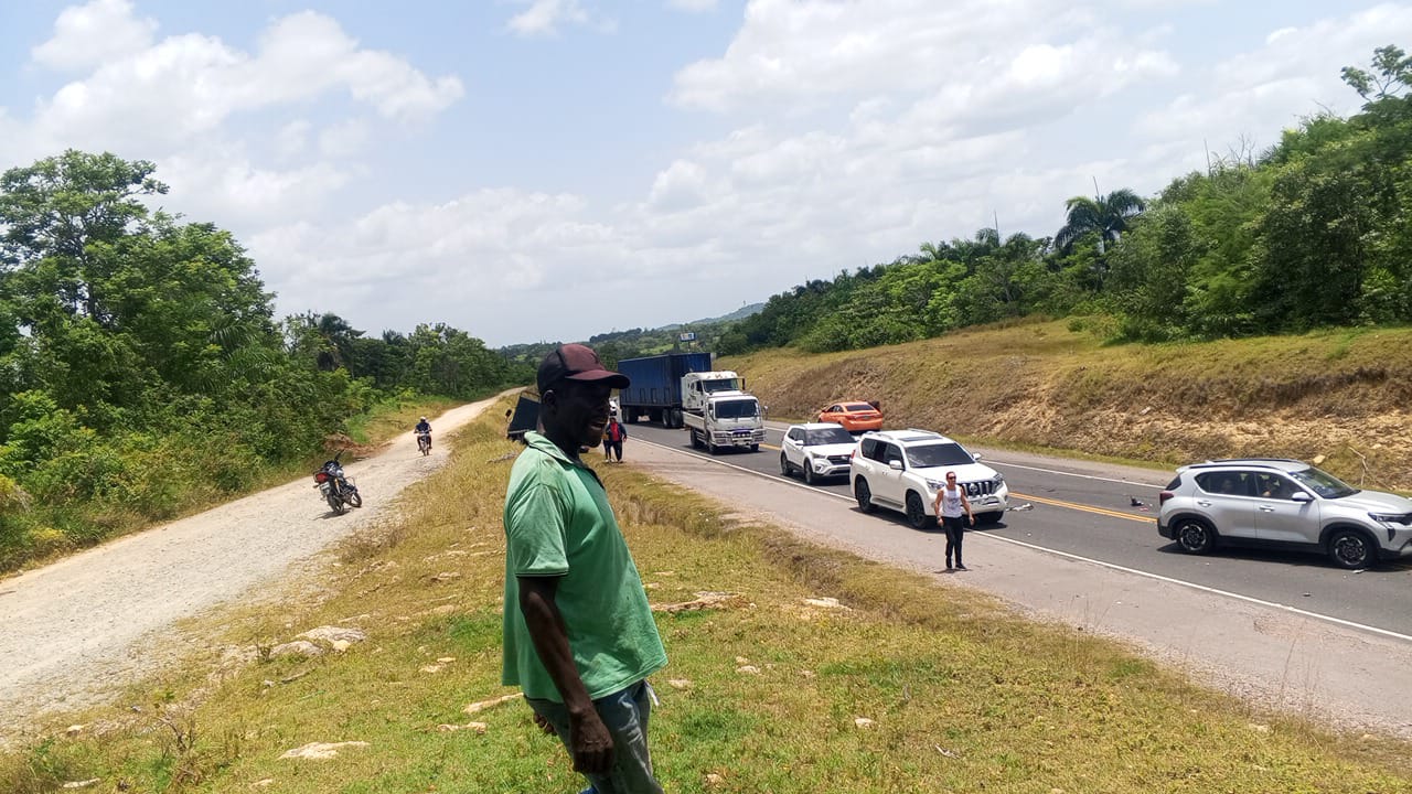 Joven fallece tras accidente de tránsito en la Autovía del Nordeste