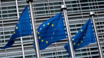 La UE acelera adhesión de Ucrania y Moldavia