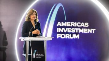 Raquel Peña proyecta a RD como un destino confiable para la inversión en el Americas Investment Forum 2026
