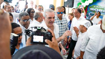 Abinader en Samaná: “El Gobierno está para servir a su pueblo, especialmente a quienes más lo necesitan”