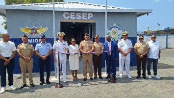 (VIDEO) Ministro de Defensa inaugura destacamento del CESEP para reforzar seguridad en puerto de SPM