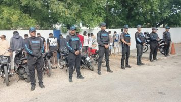 PN detiene 20 personas y ocupa varias motocicletas durante operativos en Barahona