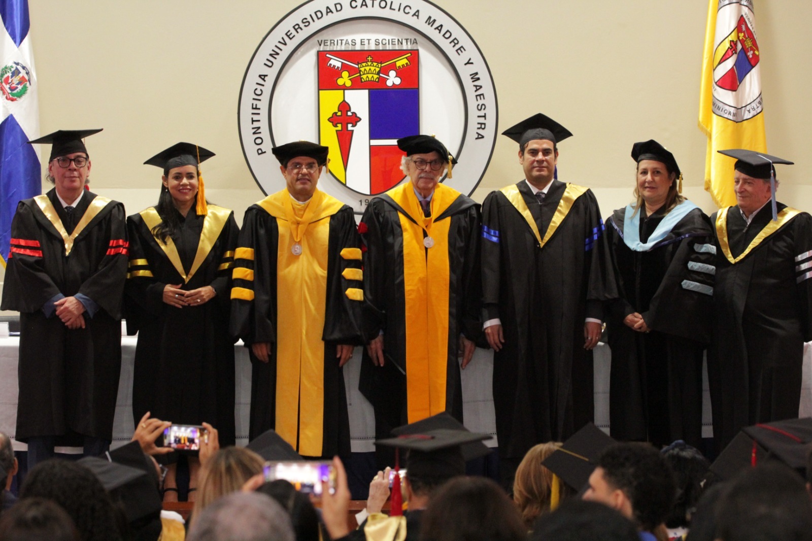 PUCMM otorga Doctorado Honoris Causa en Ciencias Jurídicas al jurista venezolano Allan Brewer-Carías (2)