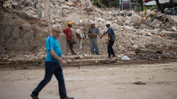 Suben a 3.899 los muertos tras el doble terremoto en Venezuela