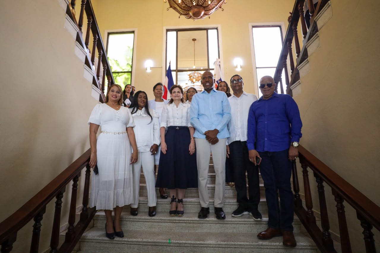 Raquel Peña entrega nuevas obras e inicia proyecto de agua potable en La Romana (3)