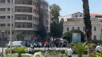 Explosiones sacuden a Damasco en visita de Macron; al menos 18 personas resultan heridas