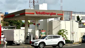 Estaciones de combustibles continúan cobrando por tarjeta pese a advertencia de Anadegas
