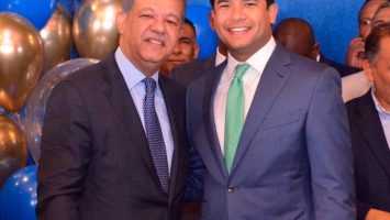 ¿Y si Leonel fuera senador y Omar presidente? Así fue el curioso intercambio por un día entre padre e hijo