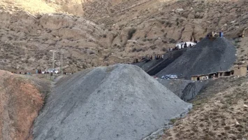 Aumentan a 34 los muertos por colapso de mina en Pakistán