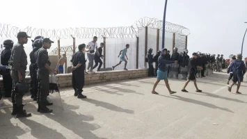 Marruecos procesa 25 personas por organizar cruces clandestinos a Ceuta