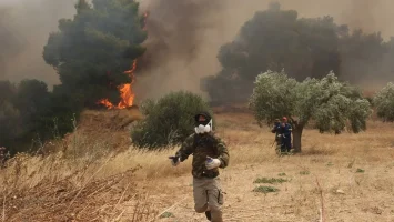 Incendio en Grecia queda bajo control tras devastar 14,400 hectáreas