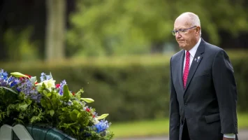 Canadá exige salida de embajador de EE.UU.