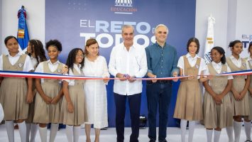 Presidente Abinader inaugura techado de politécnico que beneficiará a más de 600 estudiantes en La Vega