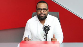 El comunicador Julio Samuel Sierra. (Foto: El Nuevo Diario)