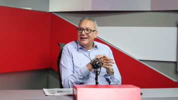 El asesor de seguros y comunicador, Juan Santiago de la Mota.