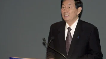 Muere Zhu Rongji, ex primer ministro chino