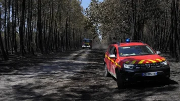 Controlan incendio que arrasó 1,700 hectáreas en Francia