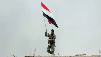 Condenan a muerte a primo de Al Asad por crímenes