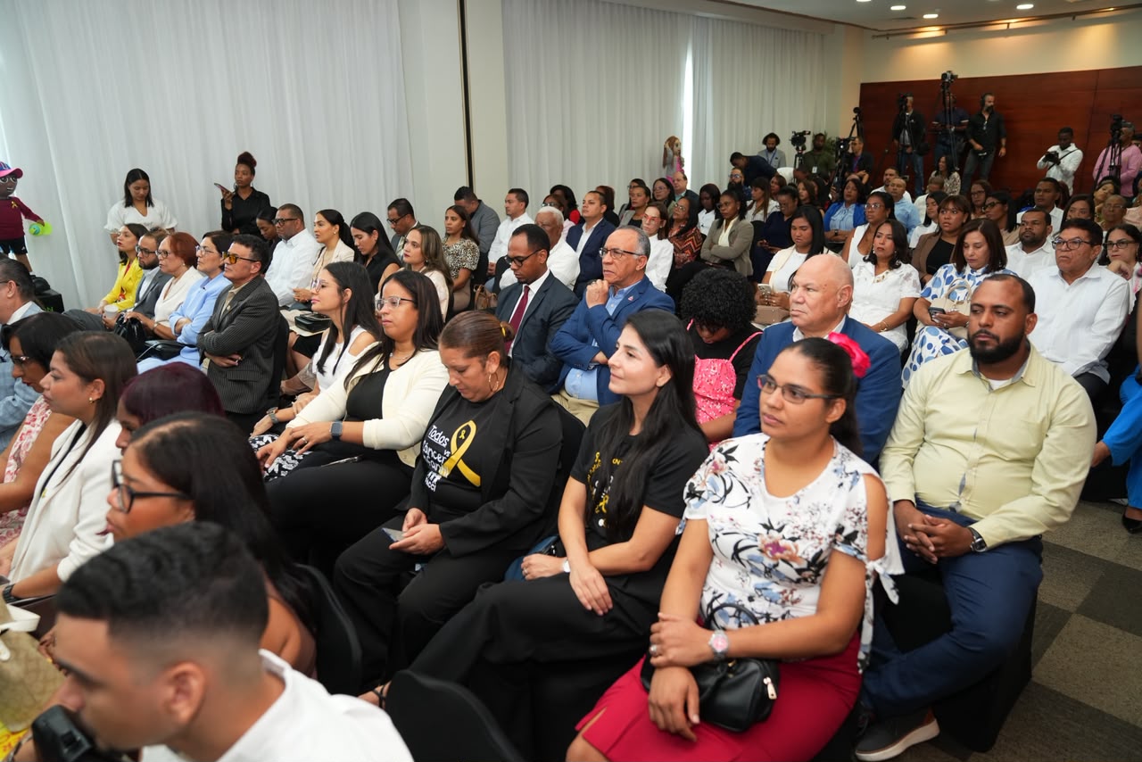 Asistentes a encuentro “Más allá del diagnóstico ¿Qué pasa después” (Foto: Ministerio de Salud)
