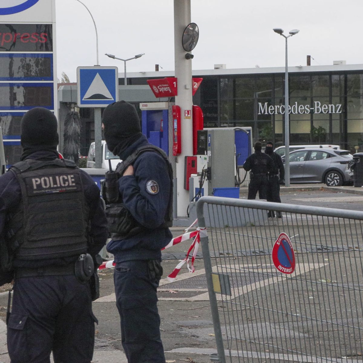 Un muerto y 4 heridos por un tiroteo en Francia; autor es arrestado e investigado por móvil racista