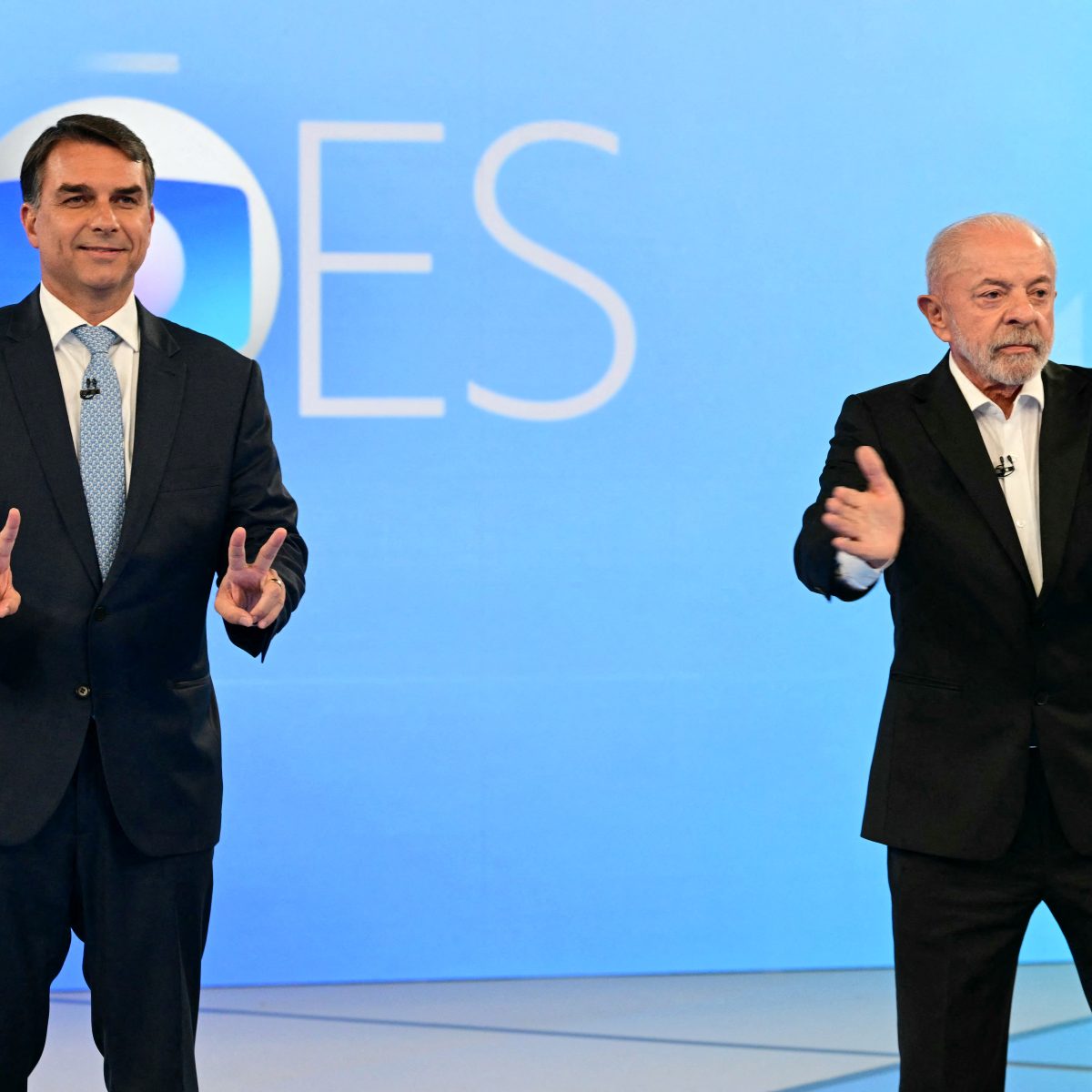 Flávio Bolsonaro llama «nueve dedos» a Lula en el debate y luego ofrece disculpas