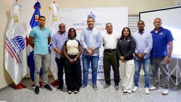 Inefi busca fortalecer las competencias de los maestros de Educación Física con clínica de atletismo