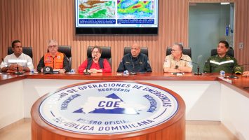 COE amplía a 22 provincias y el Distrito Nacional la alerta verde por lluvias