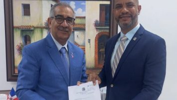Diputado de Bahoruco solicita instalar farmacia de medicamentos de alto costo en la región Enriquillo