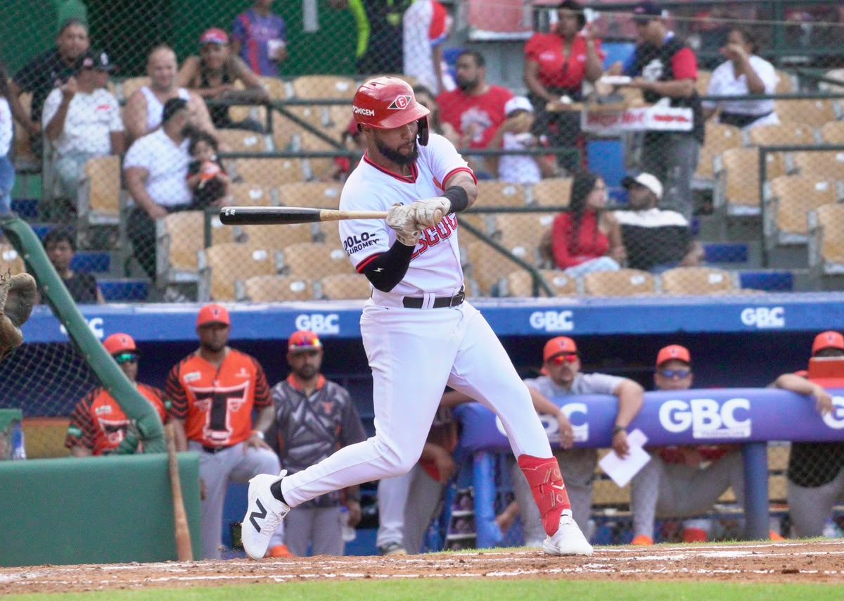 Leones blanquean a Toros y consiguen segundo triunfo al hilo