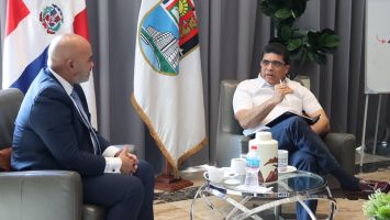 Hospital Darío Contreras y Alcaldía SDE acuerdan estrategias para eficientizar servicios