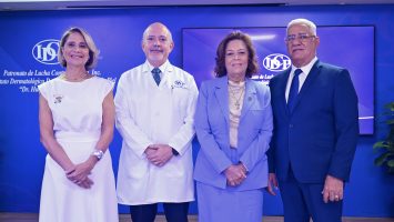 IDCP gradúa 18 nuevos especialistas en su 60 aniversario