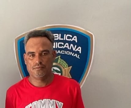 (VIDEO) Apresan a «Ñato» por presunto intento de homicidio en Villa Vásquez