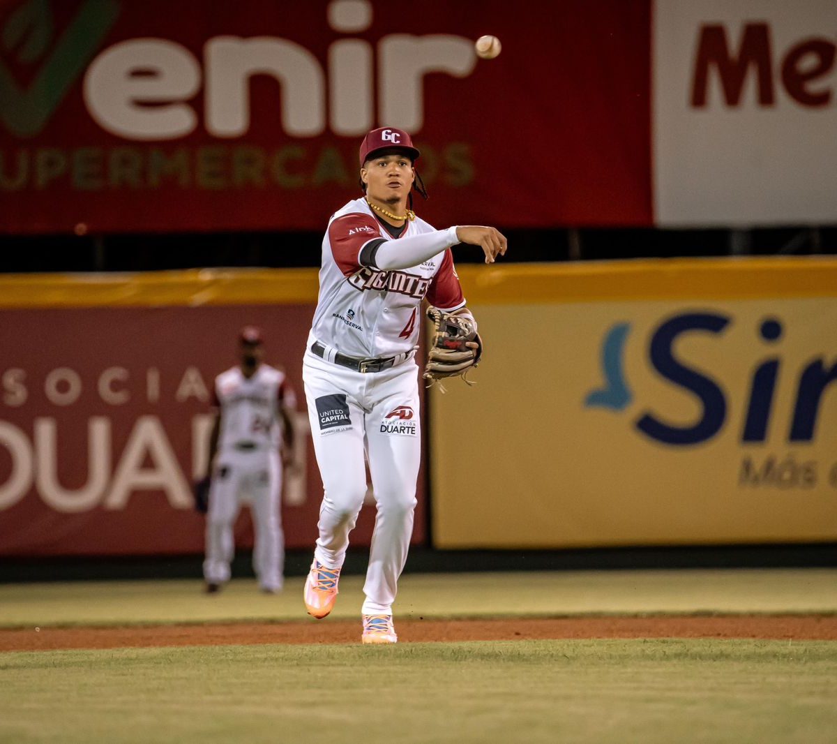 ¡Orgullo del patio! Noelvi Marte listo para romperla con los Gigantes