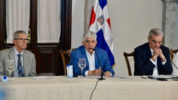 Ricardo Canalda informa que hay US$480 millones contratados para obras financiadas con fondos de Aerodom