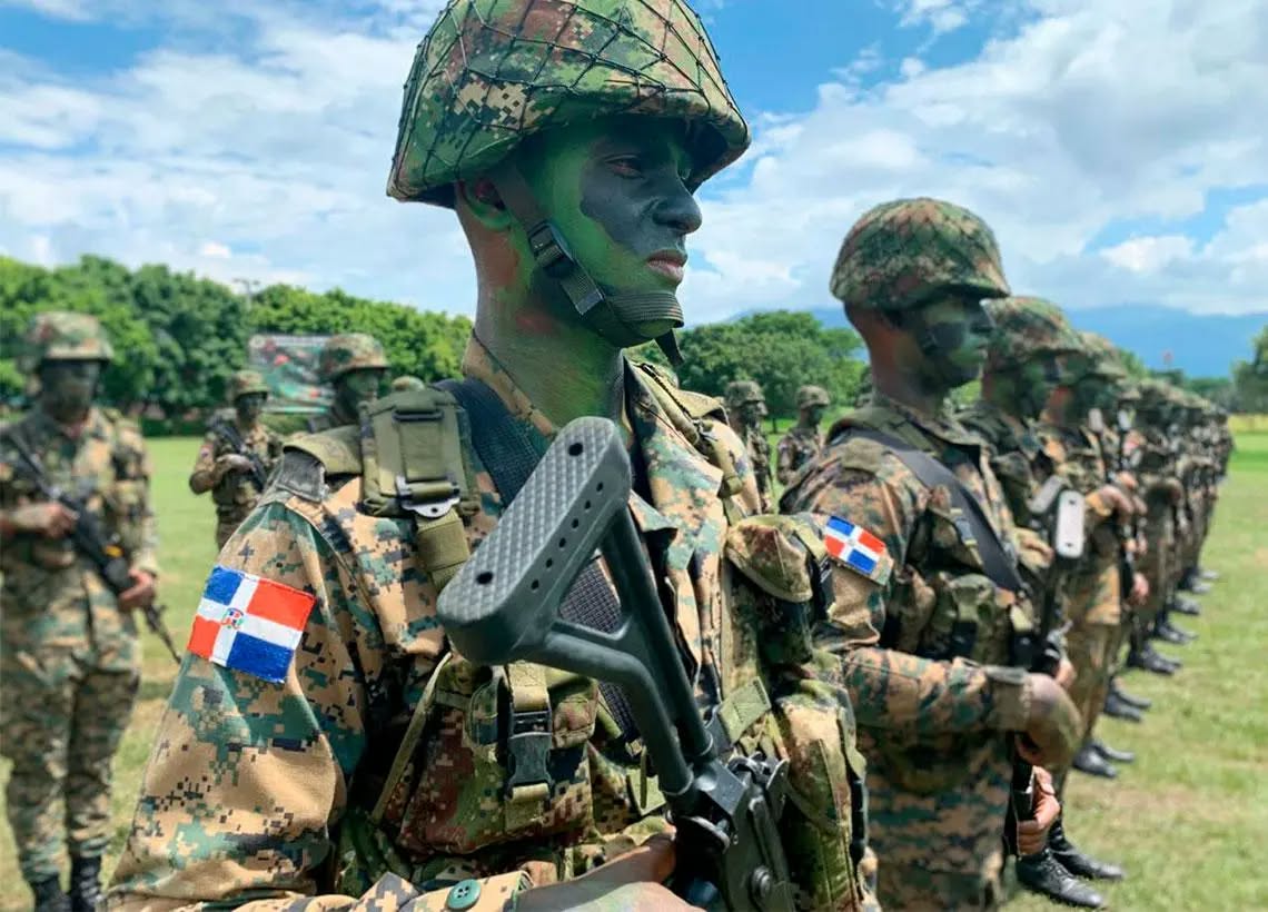 RD en alerta total en la frontera sur por combates en Haití para rescatar a soldados salvadoreños
