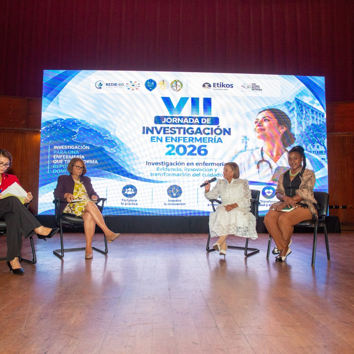 UASD aboga por calidad de servicio de salud con VII Jornada de Investigación en Enfermería