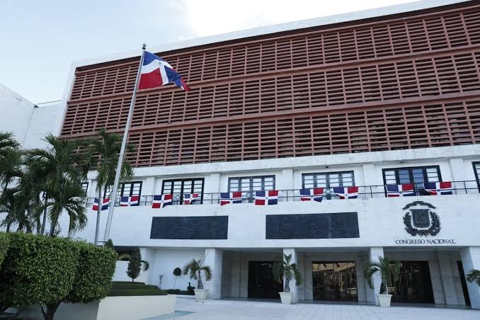 Diputados piden blindar la frontera ante posible desplazamiento por operativos en Haití